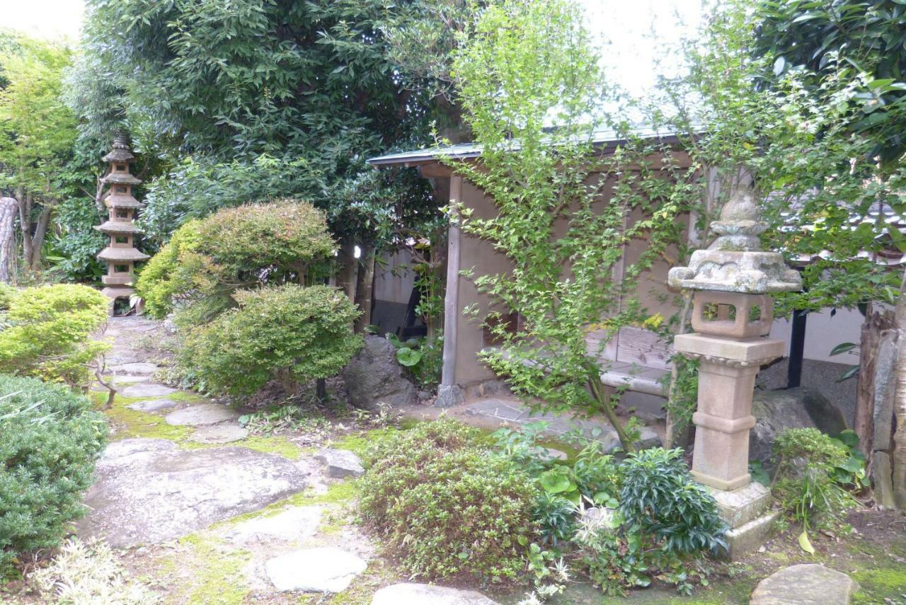 Guesthouse Higashi Fujitatei Shin'onsen Bagian luar foto